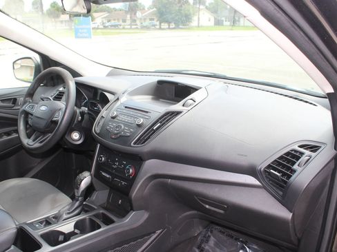 Used 2017 Ford Escape S FWD image 24