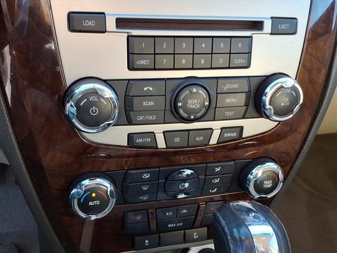 Used 2010 Ford Fusion SEL image 16