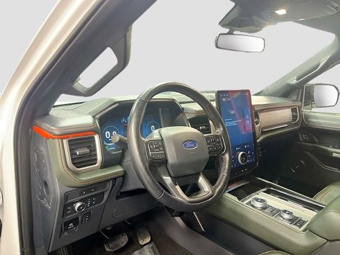 Used 2022 Ford Expedition Timberline image 9