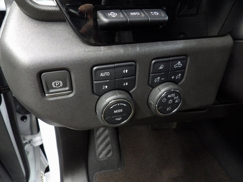 Used 2023 Chevrolet Silverado 1500 High Country w/ Technology Package image 56