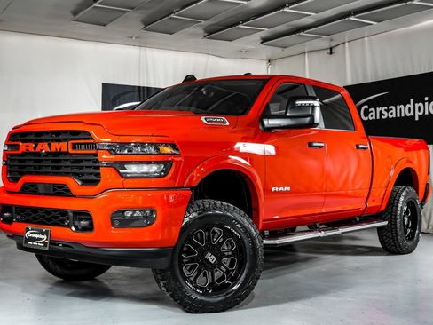Used 2026 RAM 2500 Big Horn AWD/4WD image 5