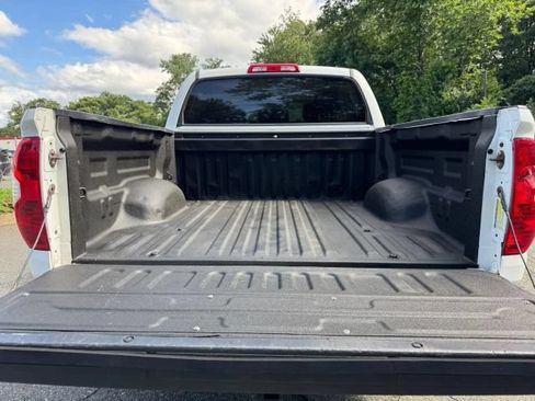 Used 2014 Toyota Tundra SR5 w/ SR5 Upgrade Package AWD/4WD image 21