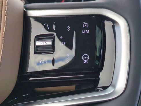 New 2026 Land Rover Range Rover Sport SE image 26