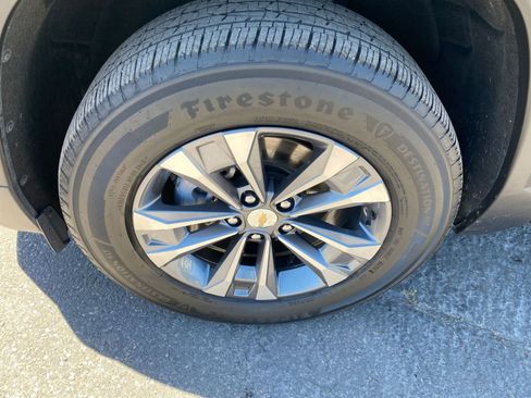 Used 2025 Chevrolet Equinox LT image 30