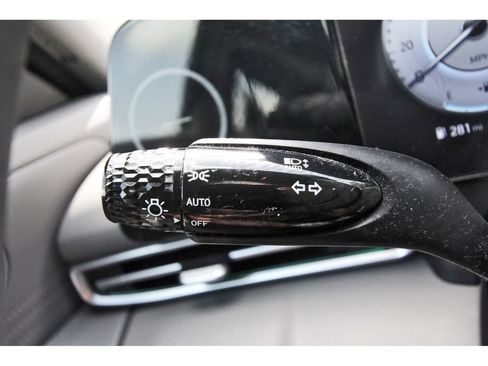 Certified 2024 Hyundai Elantra SEL FWD image 20