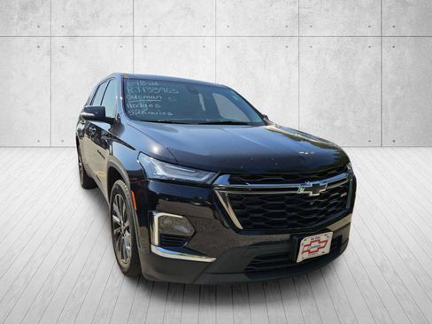 Used 2024 Chevrolet Traverse RS AWD/4WD image 3