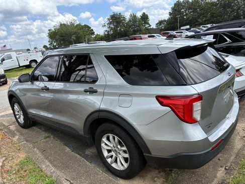 Used 2021 Ford Explorer 2WD image 6
