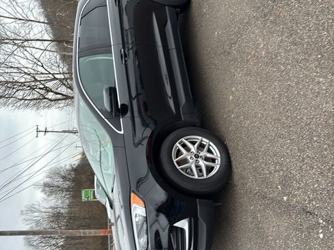 Used 2023 Ford Edge SEL image 1