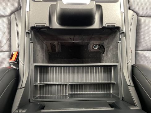 Used 2025 Ford Expedition Platinum AWD/4WD image 54
