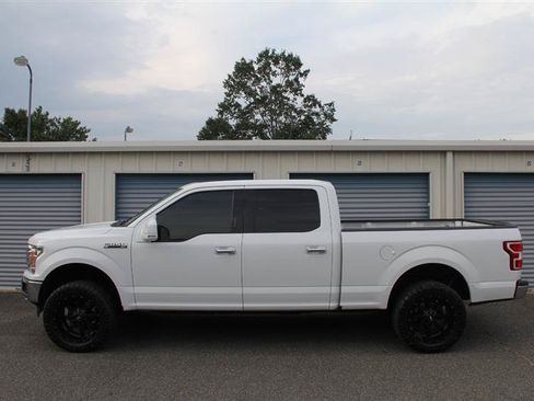 Used 2018 Ford F150 XLT w/ Equipment Group 302A Luxury AWD/4WD image 9