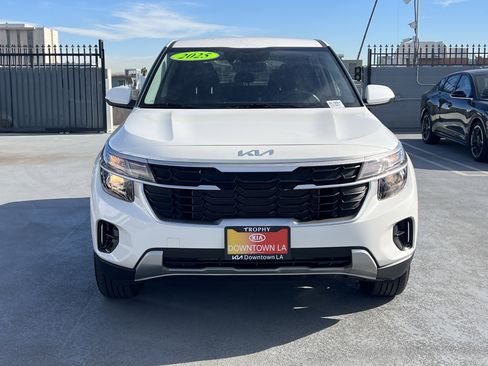 Certified 2025 Kia Seltos LX image 9