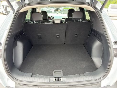 Used 2025 Ford Escape SE FWD image 37