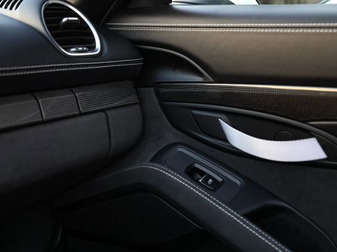 Used 2022 Porsche 718 Boxster Spyder image 49