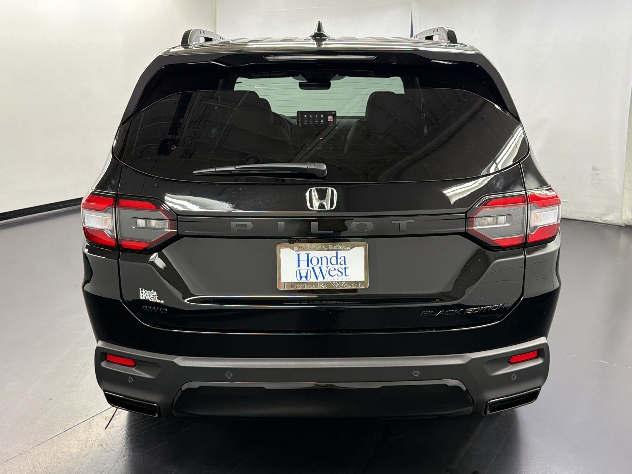 New 2026 Honda Pilot Black Edition image 10