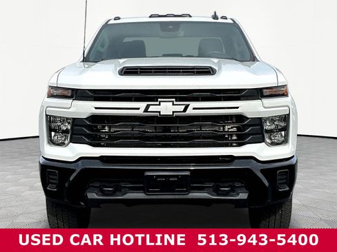 Used 2024 Chevrolet Silverado 2500 Custom w/ Custom Value Package AWD/4WD image 2