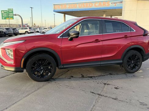 Used 2023 Mitsubishi Eclipse Cross LE image 2