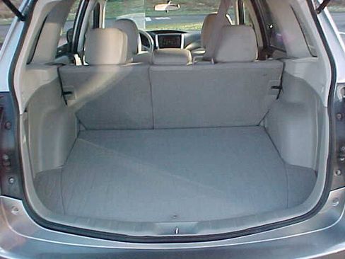 Used 2011 Subaru Forester 2.5X Premium w/ All-Weather Pkg AWD/4WD image 7