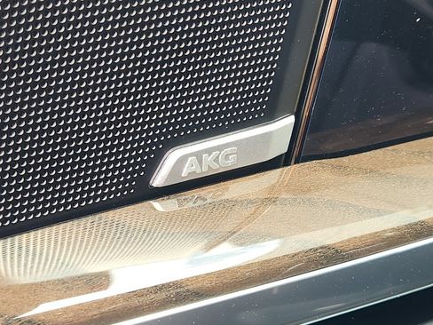 New 2026 Cadillac Escalade Platinum Sport AWD/4WD image 18