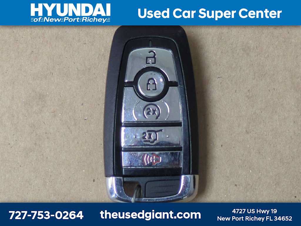 Used 2024 Lincoln Nautilus Reserve w/ Equipment Group 202A AWD/4WD image 34
