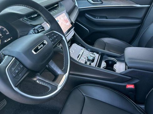 New 2026 Jeep Grand Cherokee Limited image 10