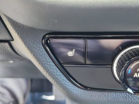 Certified 2025 Honda HR-V Sport image 18