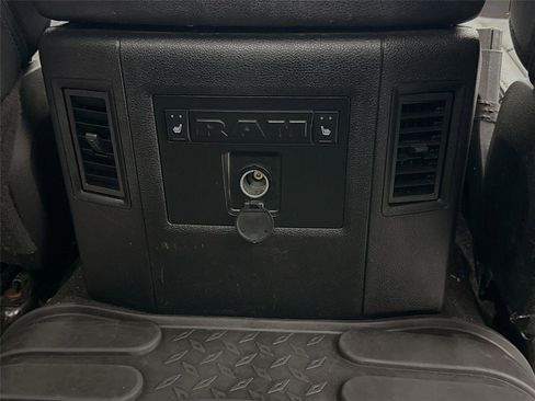 Used 2018 RAM 3500 Laramie image 24