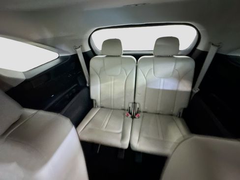 Used 2023 Kia Sorento SX image 31