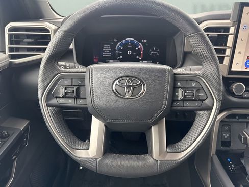 Used 2025 Toyota Tundra Limited AWD/4WD image 13