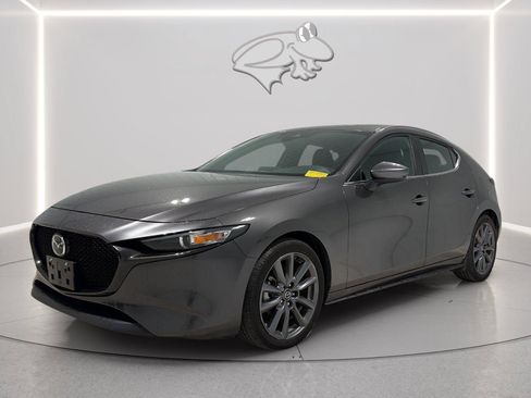 Used 2023 MAZDA MAZDA3 s FWD image 1