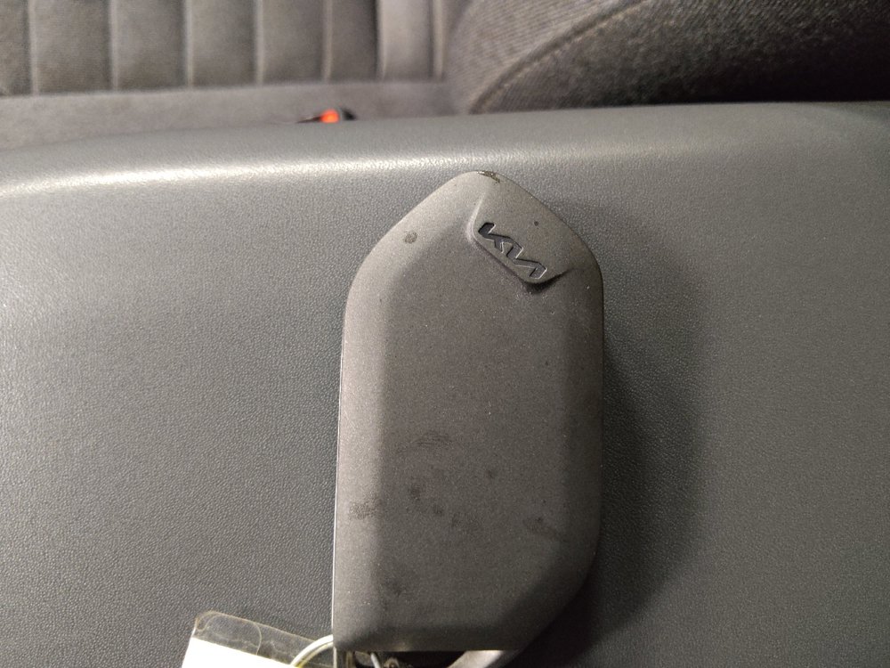 Used 2025 Kia K4 EX FWD image 32