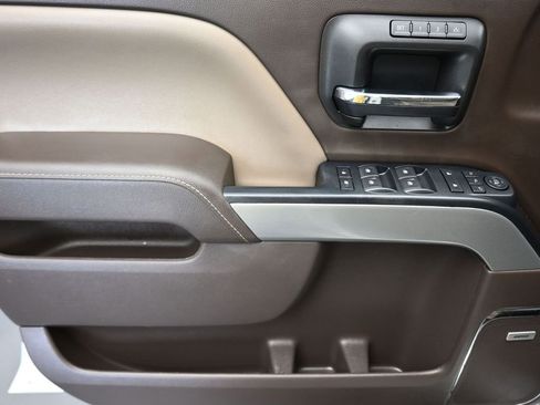 Used 2017 Chevrolet Silverado 1500 LTZ Z71 w/ LTZ Plus Package image 10