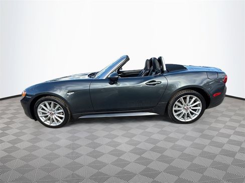 Used 2017 FIAT 124 Spider Lusso image 5
