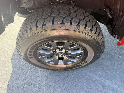 Used 2021 Toyota Tacoma SR5 image 8