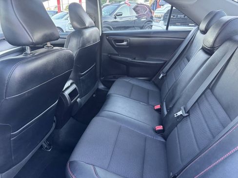 Used 2017 Toyota Camry SE FWD image 18