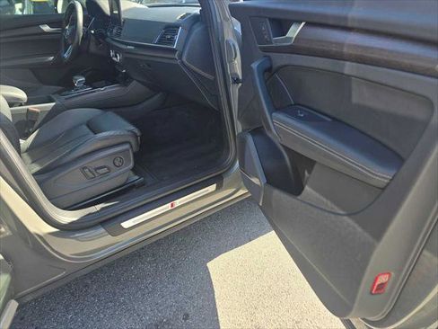 Used 2023 Audi Q5 2.0T Premium Plus w/ Premium Plus Package image 10