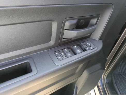 Used 2025 RAM 2500 Tradesman image 9