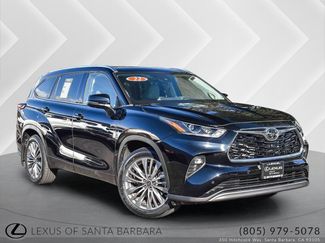 Used 2022 Toyota Highlander Platinum video 1