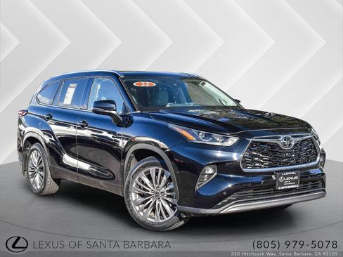Used 2022 Toyota Highlander Platinum image 1