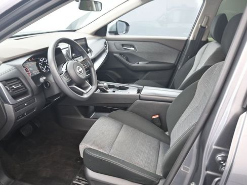 Used 2023 Nissan Rogue SV image 15