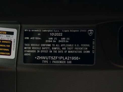 Used 2023 Lamborghini Huracan EVO image 22