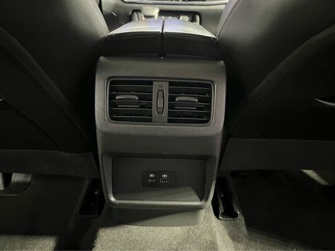 Used 2023 Nissan Rogue Platinum image 10