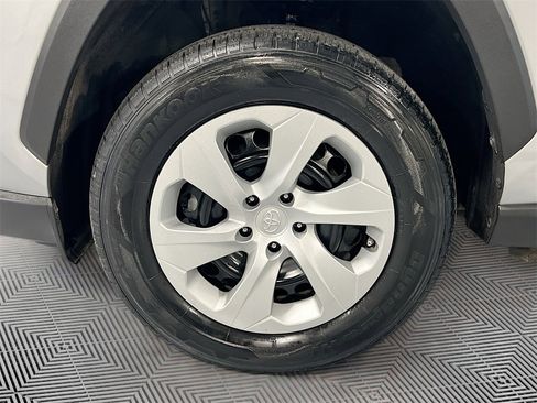 Used 2023 Toyota RAV4 LE image 28