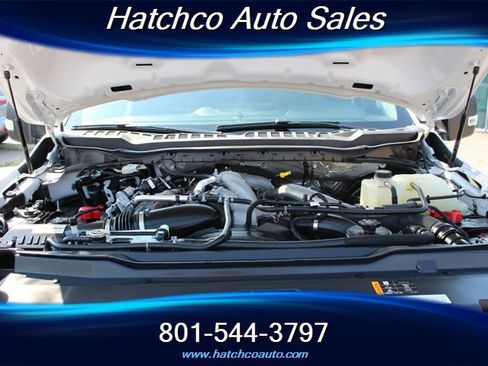 Used 2025 Ford F250 XLT w/ Black Appearance Package AWD/4WD image 11