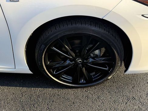 Used 2023 Lexus ES 300h F Sport w/ Accessory Package (Z1) image 7
