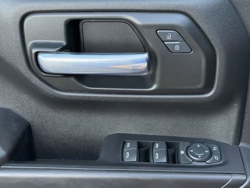 Used 2022 Chevrolet Silverado 1500 Custom RWD image 28