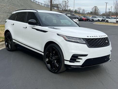 Certified 2023 Land Rover Range Rover Velar R-Dynamic S image 9