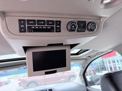 Used 2012 Nissan Armada Platinum AWD/4WD image 19