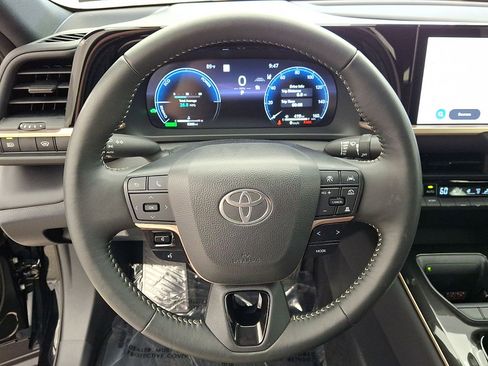 Certified 2026 Toyota Crown AWD/4WD image 16