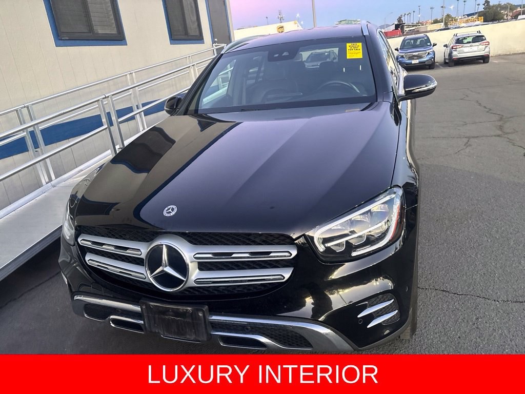 Used 2022 Mercedes-Benz GLC 300 image 2