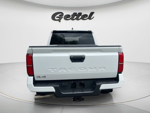 Used 2024 Toyota Tacoma SR5 AWD/4WD image 6